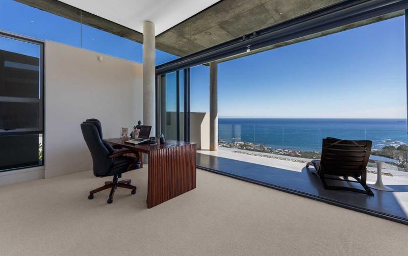 3 Bedroom Property for Sale in Camps Bay Western Cape